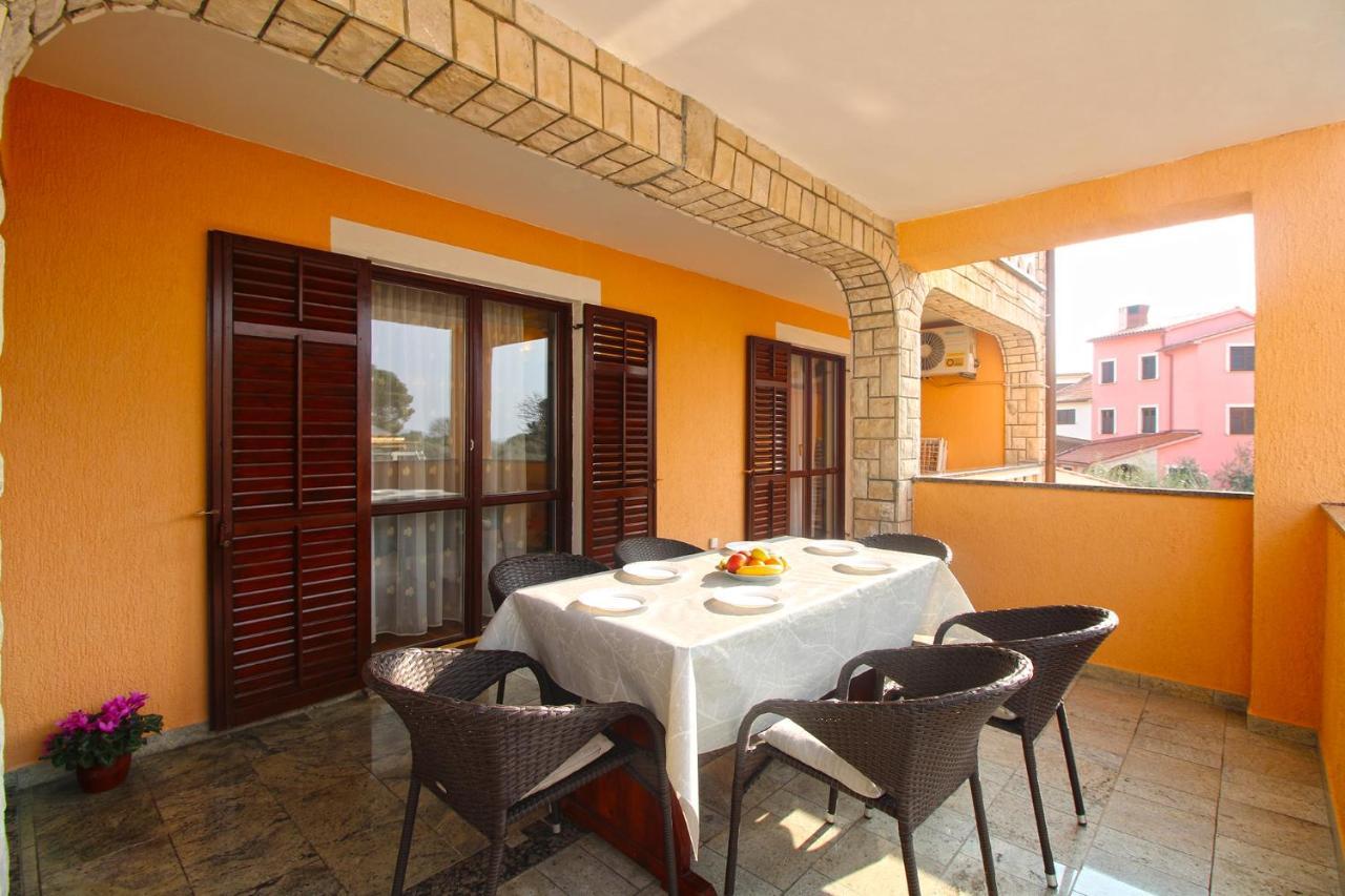 Apartment Mirela 2145 Fazana Exterior photo